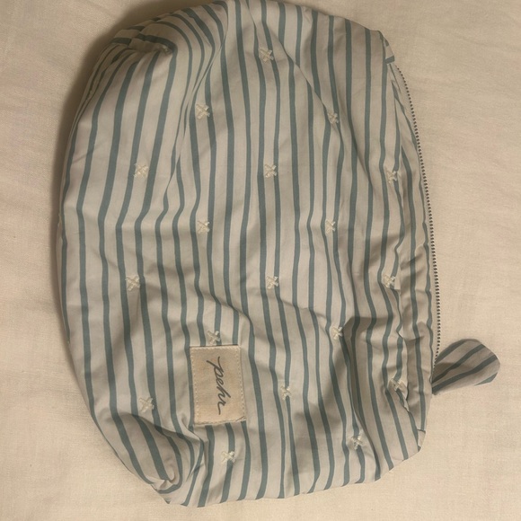 Pehr On The Go Pouch in Stripes Away Deep Sea - Picture 3 of 4